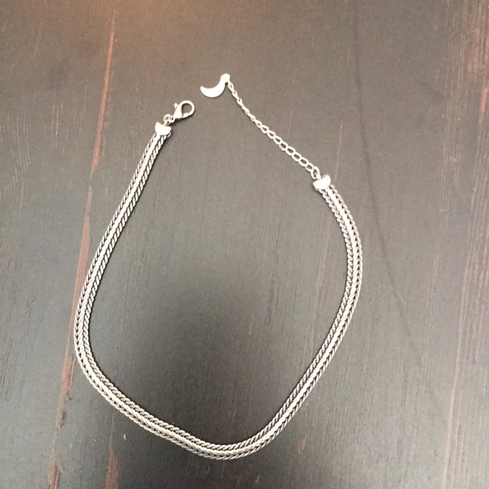Urban outfitters choker necklace